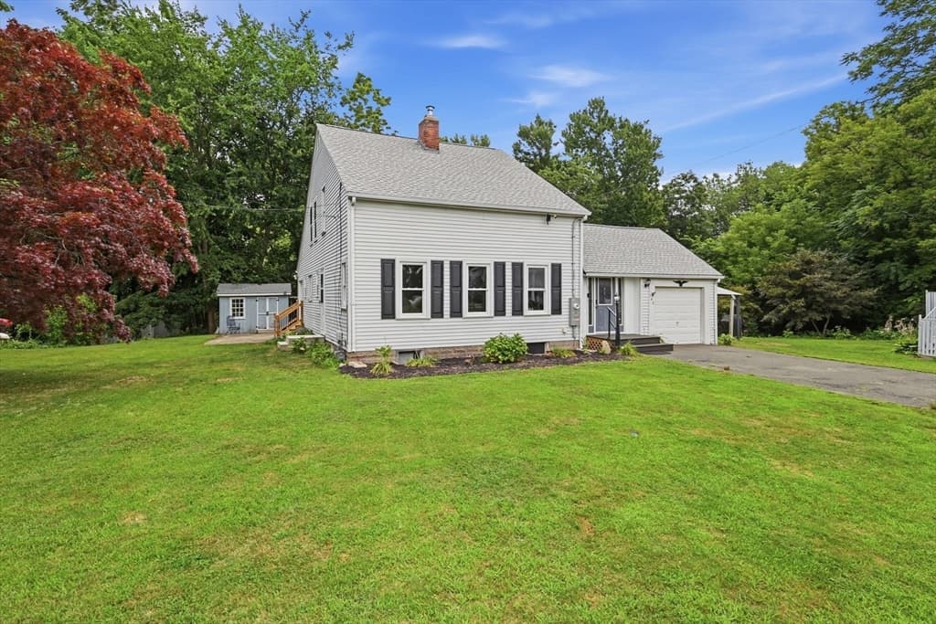 142 Cooper, Agawam MA 01001 photo 2