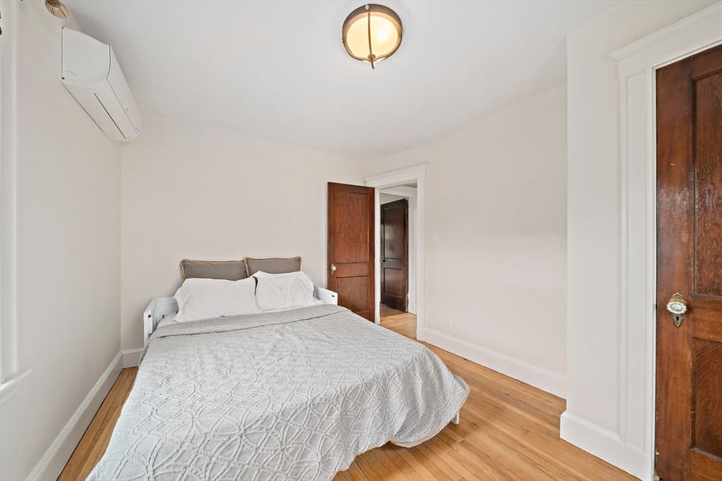 Single Family Residence at 18 Thurlow St, Boston MA 02132, Boston, photo 16 of 28
