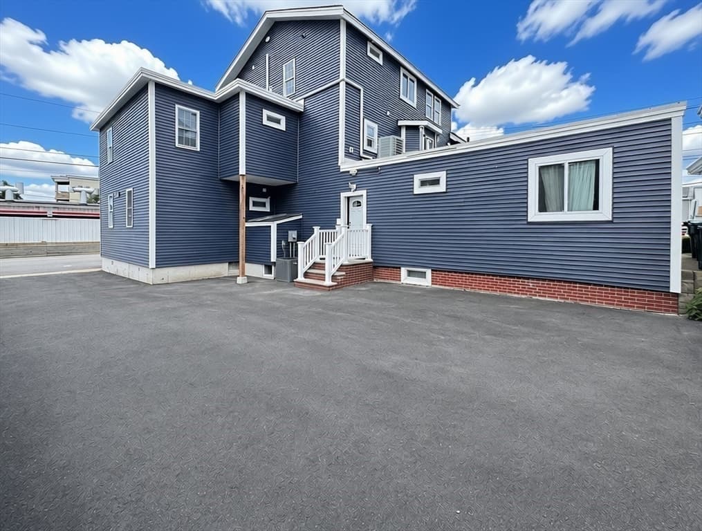 90 Essex St, Lynn MA 01902 photo 7