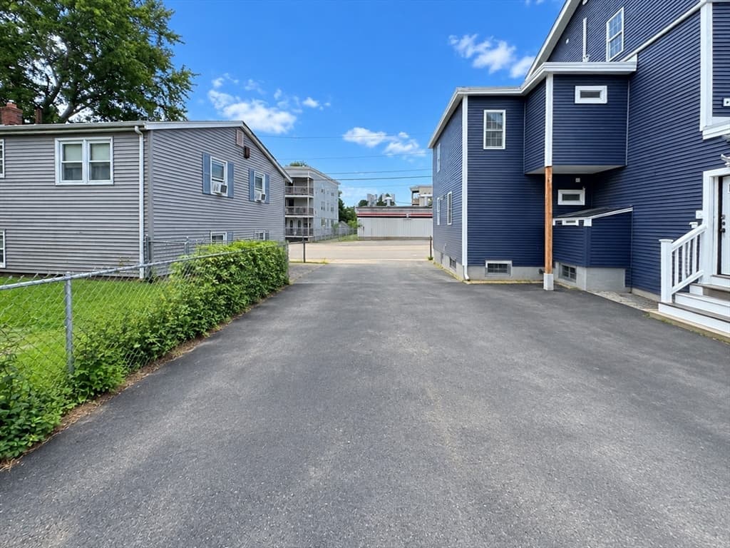 90 Essex St, Lynn MA 01902 photo 6