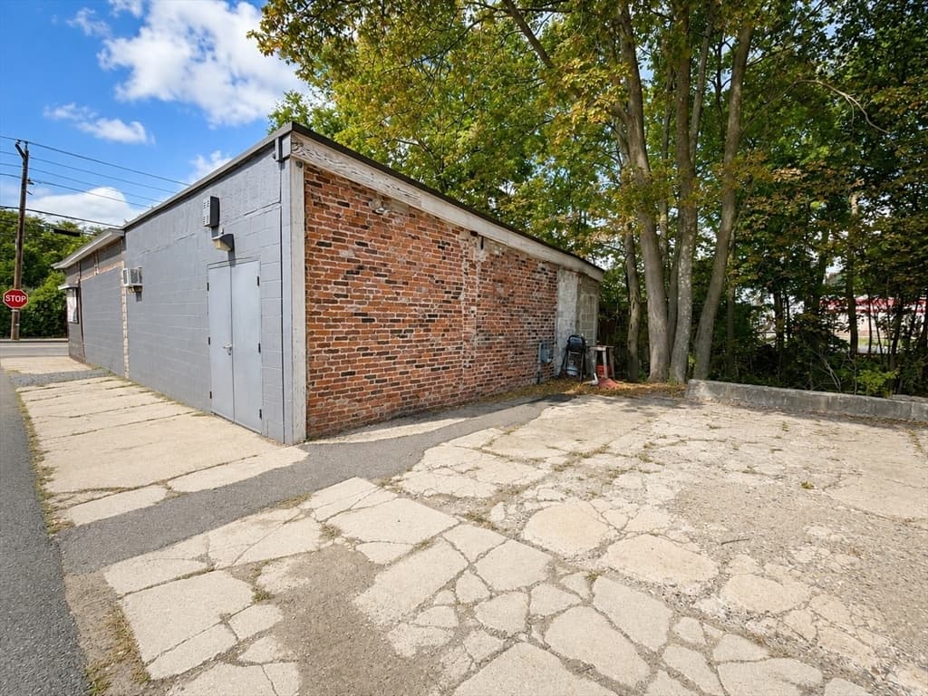 Commercial Sale at 789 Main Street, Clinton MA 01510, Clinton, photo 4 of 4