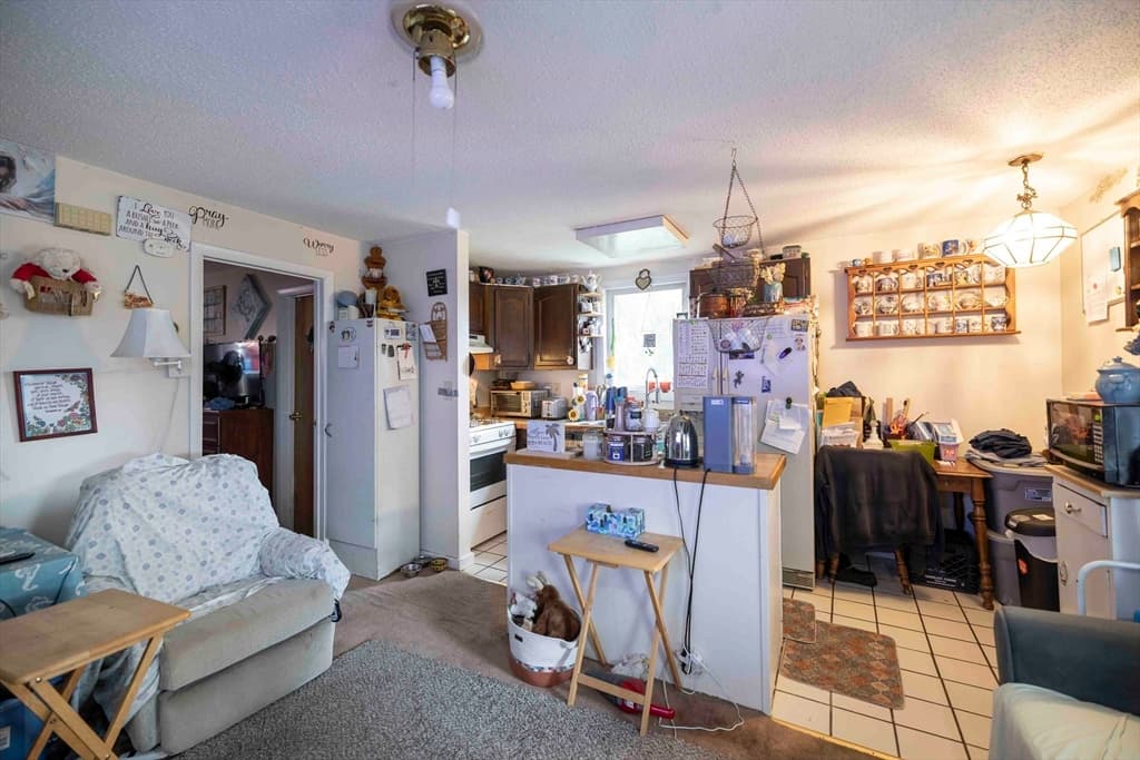 610 Bradford Ave, Fall River MA 02721 photo 15