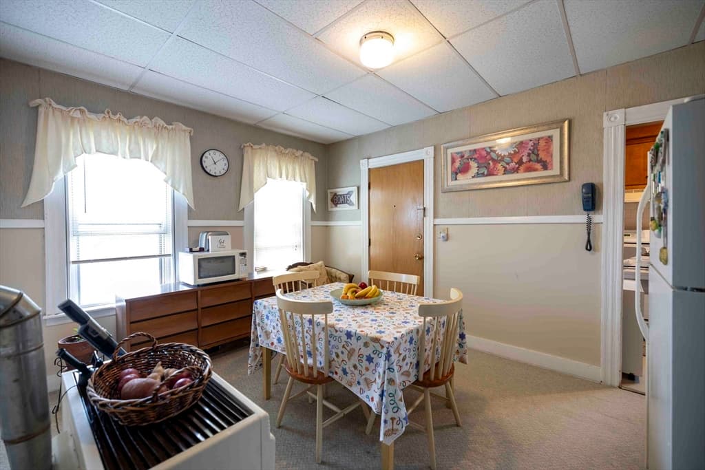 610 Bradford Ave, Fall River MA 02721 photo 35