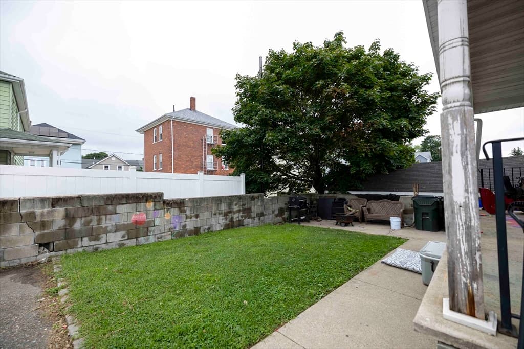 54 Arizona St, Fall River MA 02721 photo 7