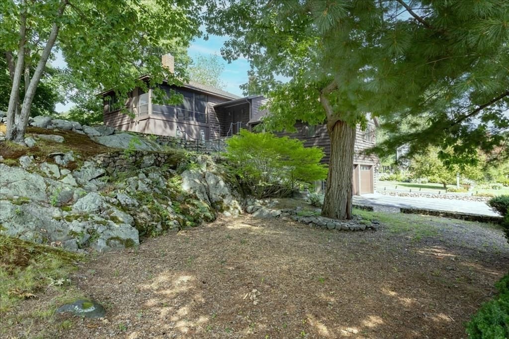 43 Ledgewood Dr, Danvers MA 01923 photo 4