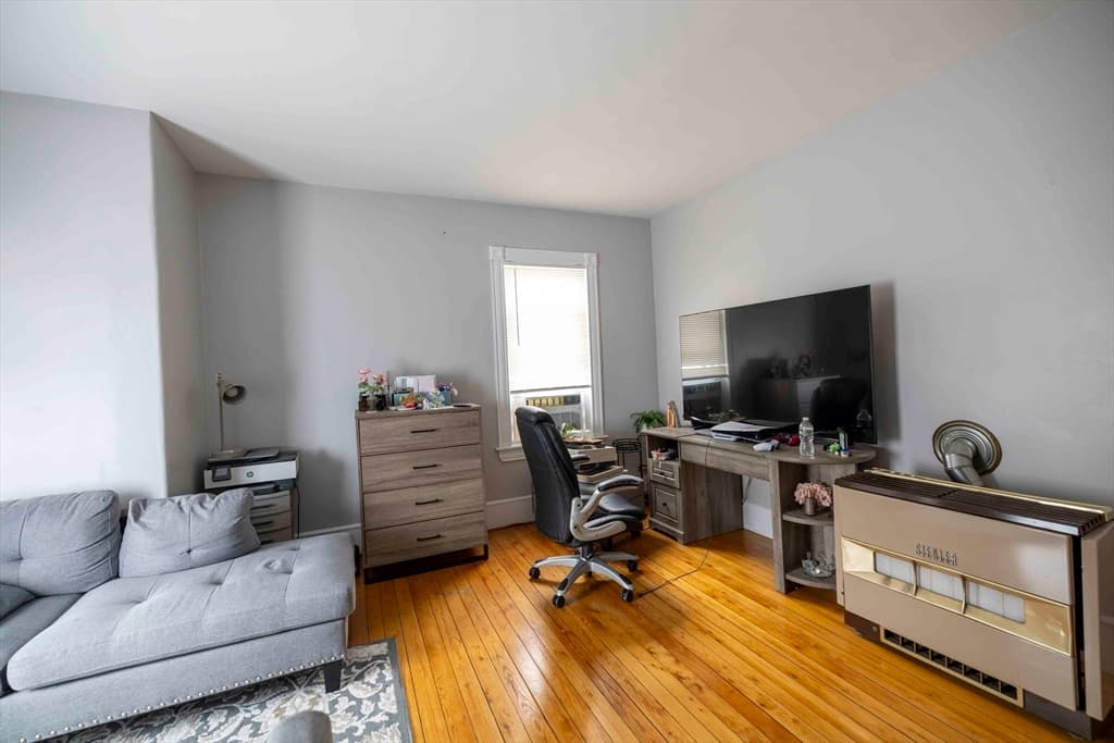 593 Plymouth Ave, Fall River MA 02721 photo 14