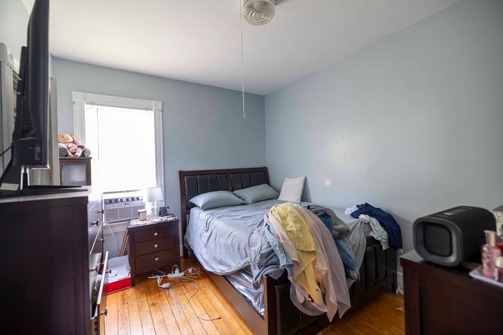 593 Plymouth Ave, Fall River MA 02721 photo 11
