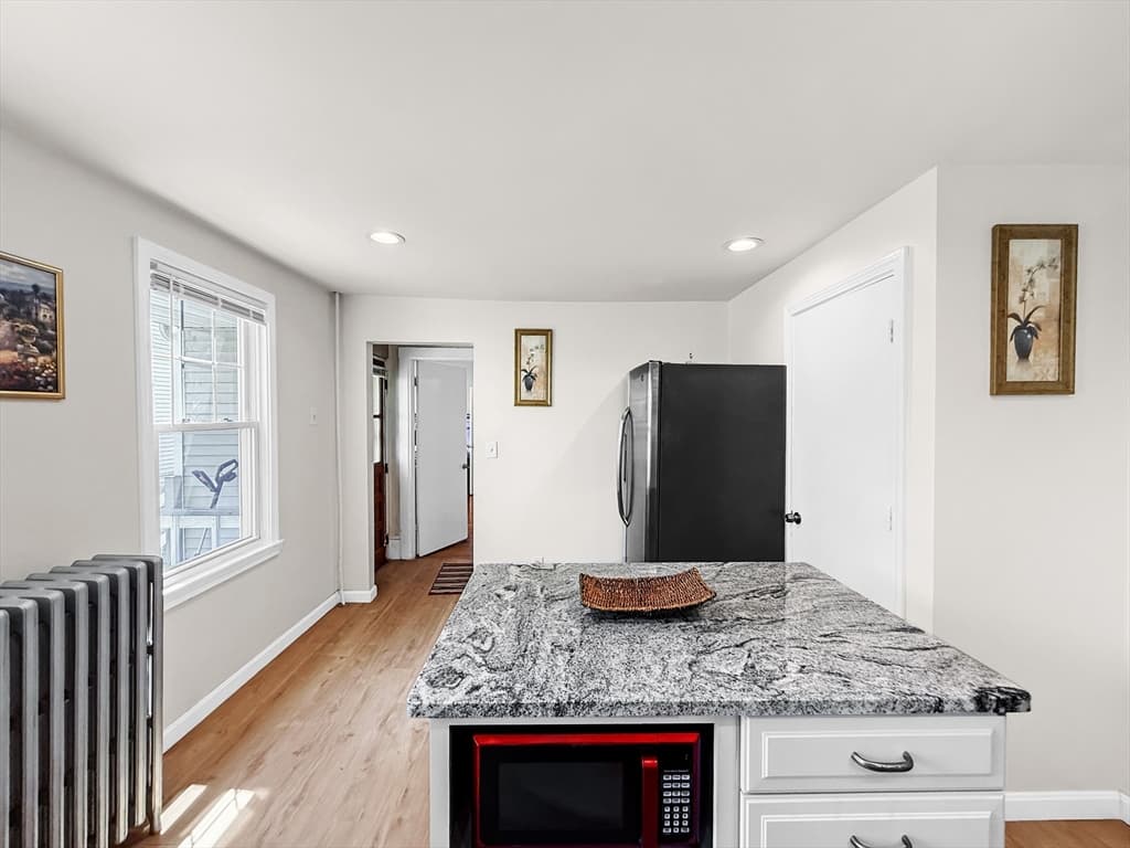 76 Baldwin Ave, Everett MA 02149 photo 17