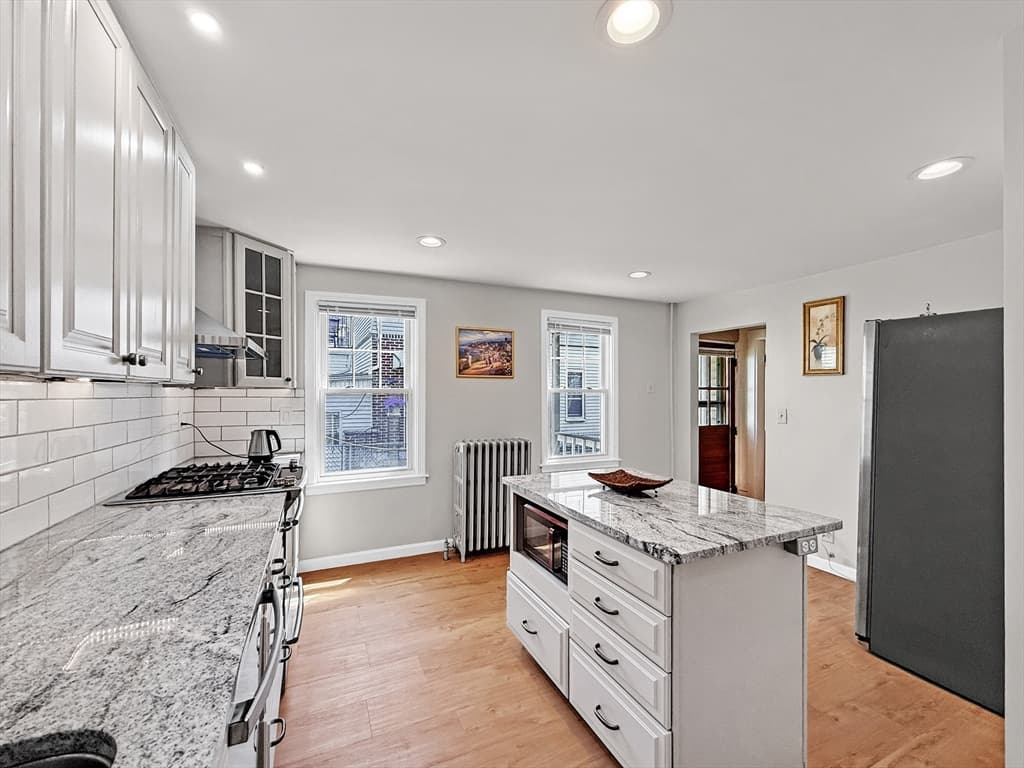 76 Baldwin Ave, Everett MA 02149 photo 16