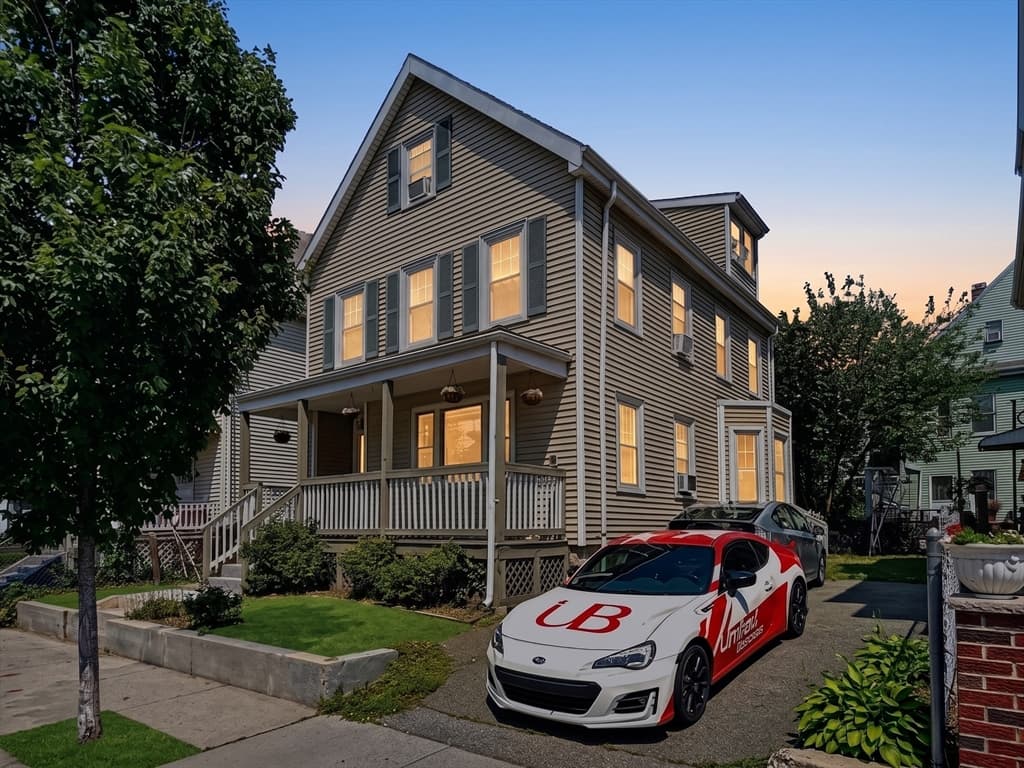 76 Baldwin Ave, Everett MA 02149