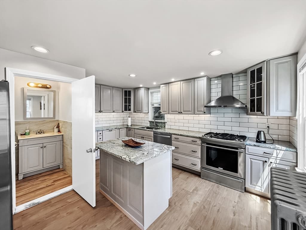 76 Baldwin Ave, Everett MA 02149 photo 19