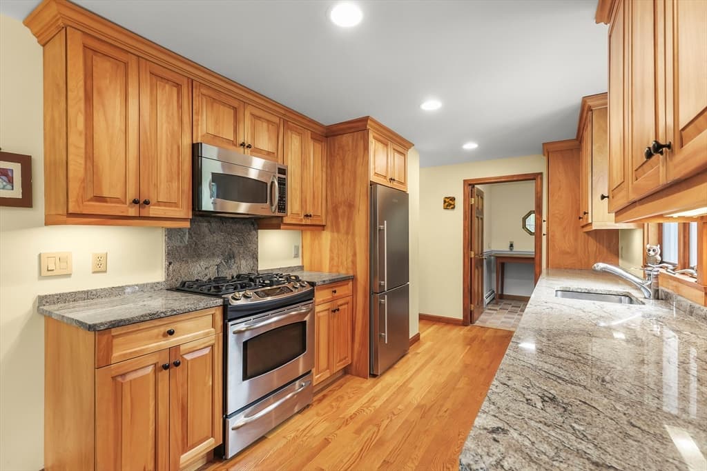 236 Blueberry Pond Dr, Brewster MA 02631 photo 3