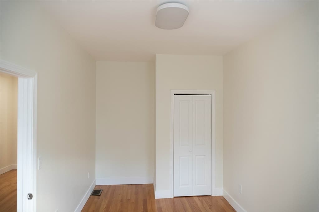 20 Rill, Boston MA 02125 photo 5