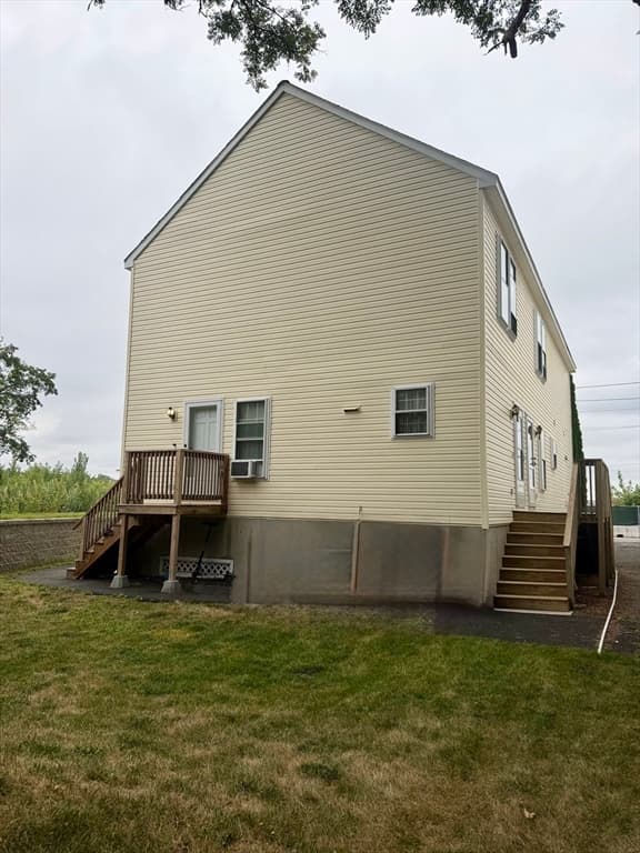 130 Washburn Ave, Revere MA 02151 photo 5