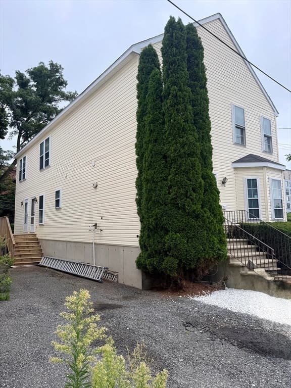 130 Washburn Ave, Revere MA 02151 photo 4