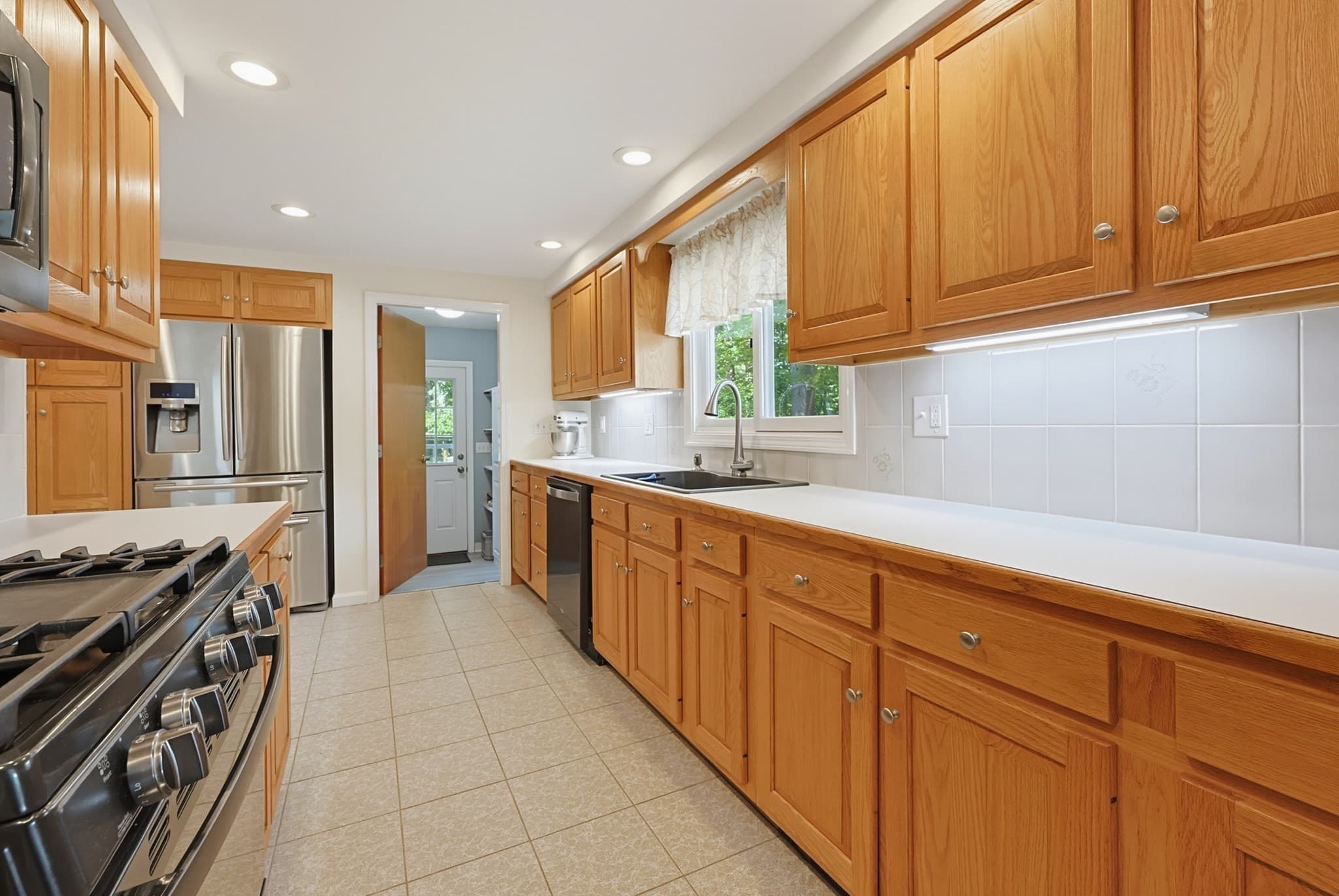 Single Family Residence at 343 Central St, Foxboro MA 02035, Foxboro, photo 16 of 36