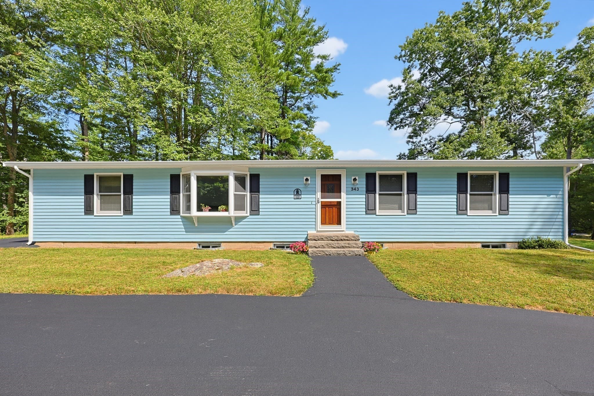 343 Central St, Foxboro MA 02035
