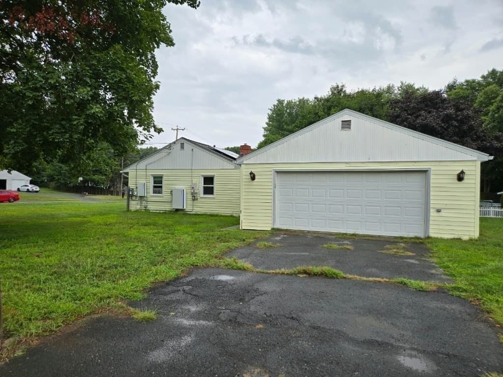 27 Feeding Hills Rd, Southwick MA 01077 photo 18