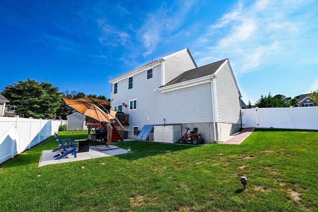 92 Tarkiln Pl, New Bedford MA 02745 photo 23