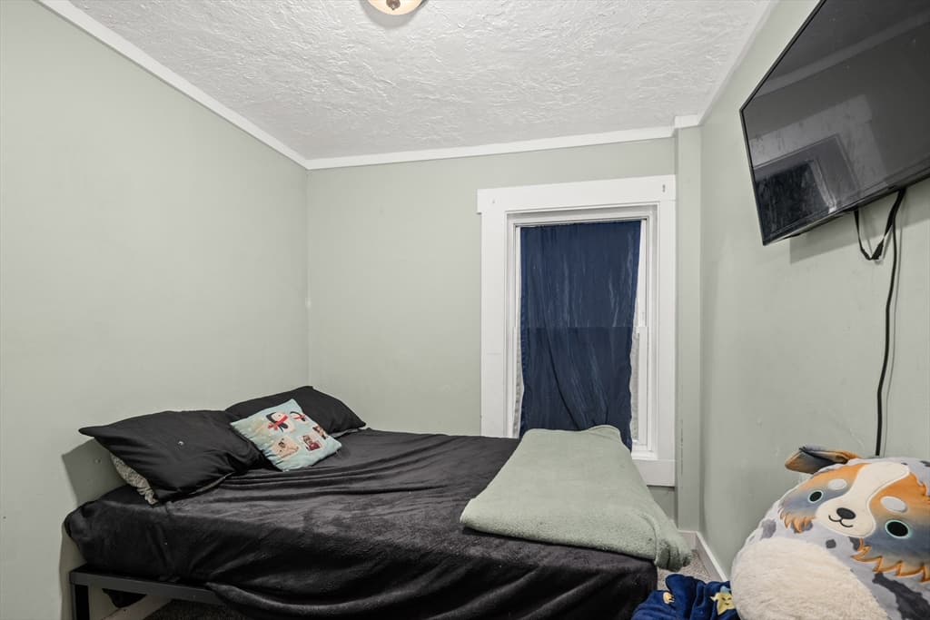 102 Sayles Street, Southbridge MA 01550 photo 32
