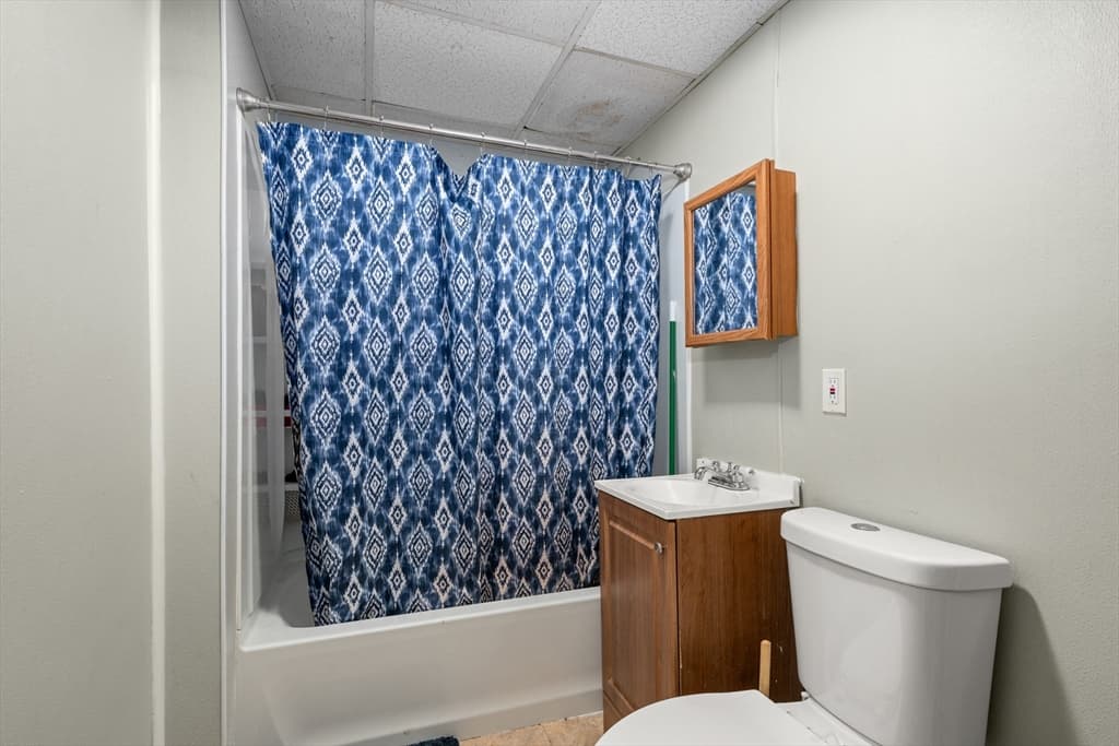 102 Sayles Street, Southbridge MA 01550 photo 33