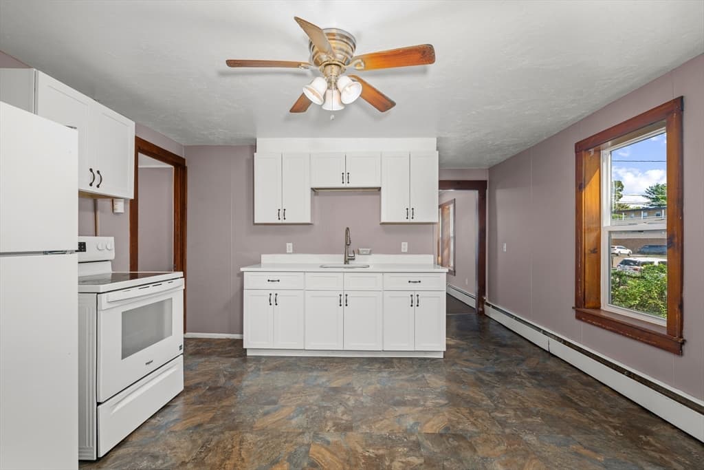 102 Sayles Street, Southbridge MA 01550 photo 4