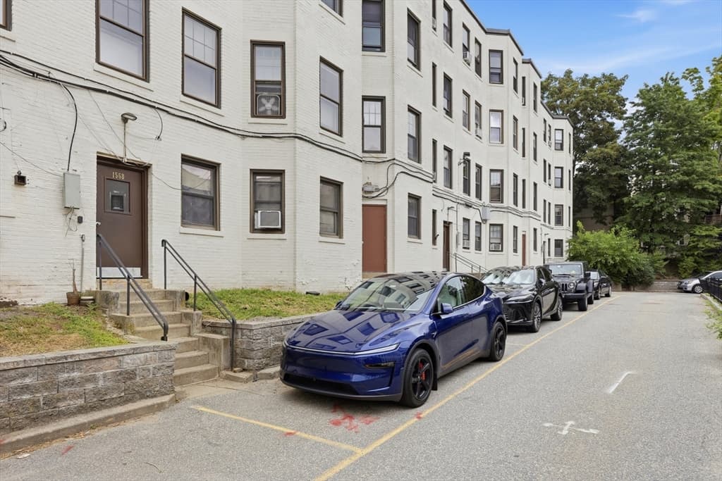 1572 Commonwealth Ave # 6, Boston MA 02135 photo 28