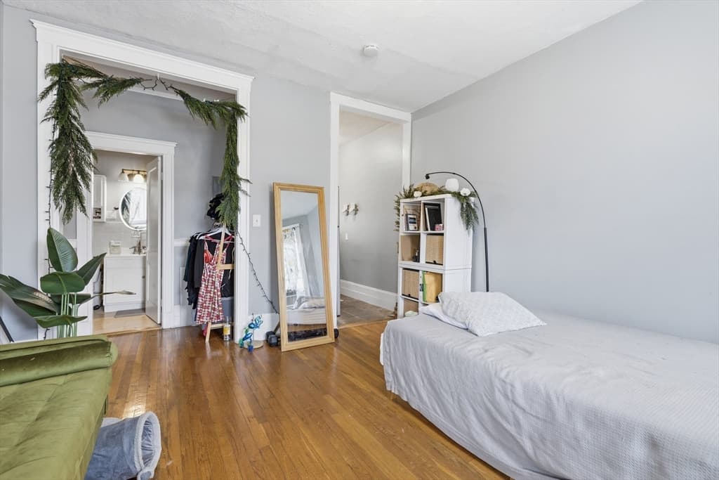 1572 Commonwealth Ave # 6, Boston MA 02135 photo 14