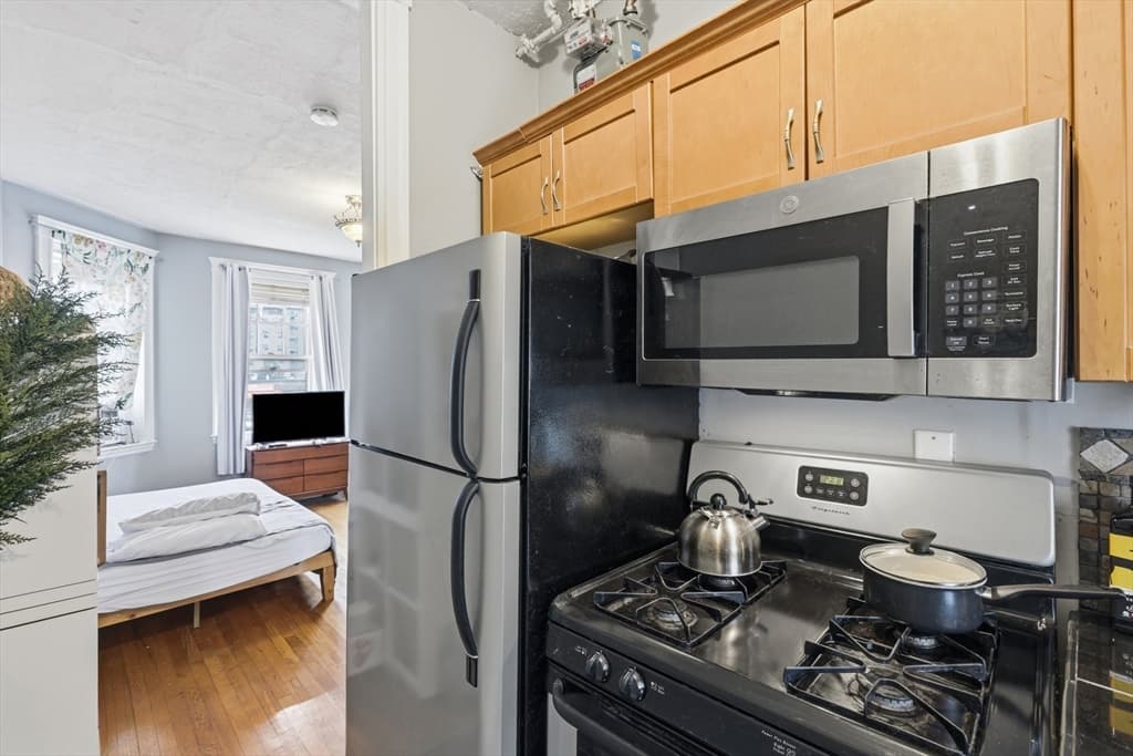 1572 Commonwealth Ave # 6, Boston MA 02135 photo 19
