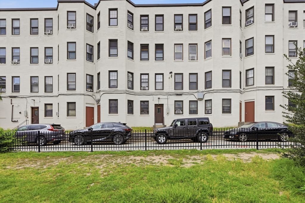 1572 Commonwealth Ave # 6, Boston MA 02135 photo 31