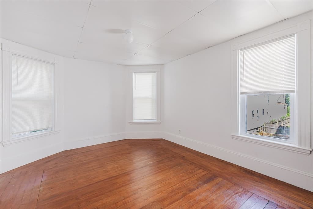 3 Family - 3 Units Up/Down at 15 Mclellan St, Boston MA 02121, Boston, photo 13 of 42