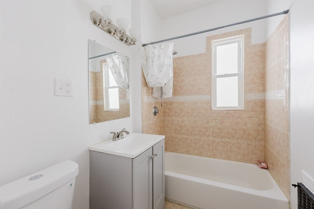 3 Family - 3 Units Up/Down at 15 Mclellan St, Boston MA 02121, Boston, photo 7 of 42