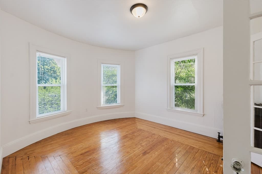 3 Family - 3 Units Up/Down at 15 Mclellan St, Boston MA 02121, Boston, photo 14 of 42