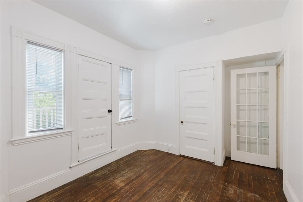 3 Family - 3 Units Up/Down at 15 Mclellan St, Boston MA 02121, Boston, photo 18 of 42