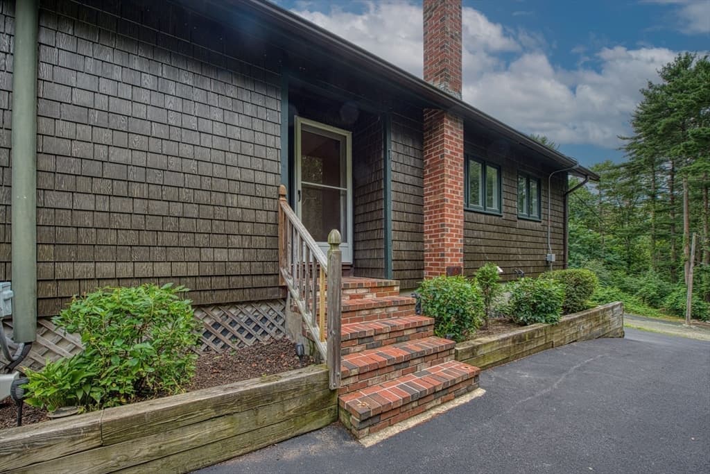 Single Family Residence at 131 Wampum St, Wrentham MA 02093, Wrentham, photo 39 of 40