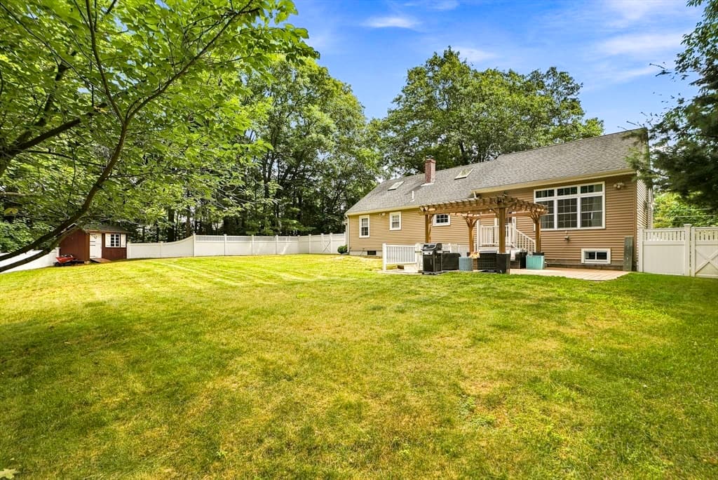 Single Family Residence at 8 Mellen St, Hopedale MA 01747, Hopedale, photo 38 of 41