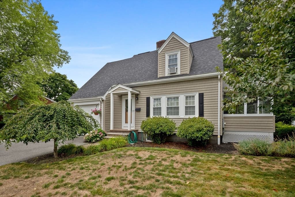 18 Beaver St, Waltham MA 02453