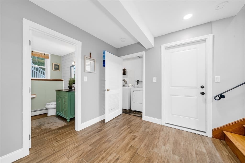 Single Family Residence at 8 Willowdale Dr, Lynnfield MA 01940, Lynnfield, photo 34 of 42