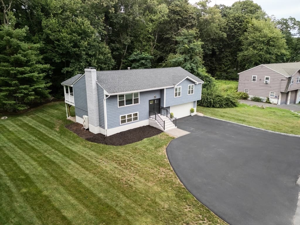 Single Family Residence at 8 Willowdale Dr, Lynnfield MA 01940, Lynnfield, photo 38 of 42