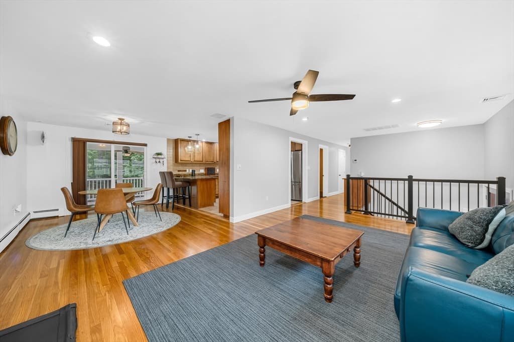 Single Family Residence at 8 Willowdale Dr, Lynnfield MA 01940, Lynnfield, photo 11 of 42