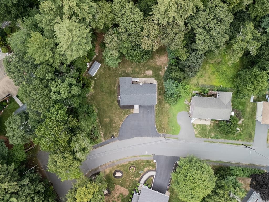 Single Family Residence at 8 Willowdale Dr, Lynnfield MA 01940, Lynnfield, photo 39 of 42
