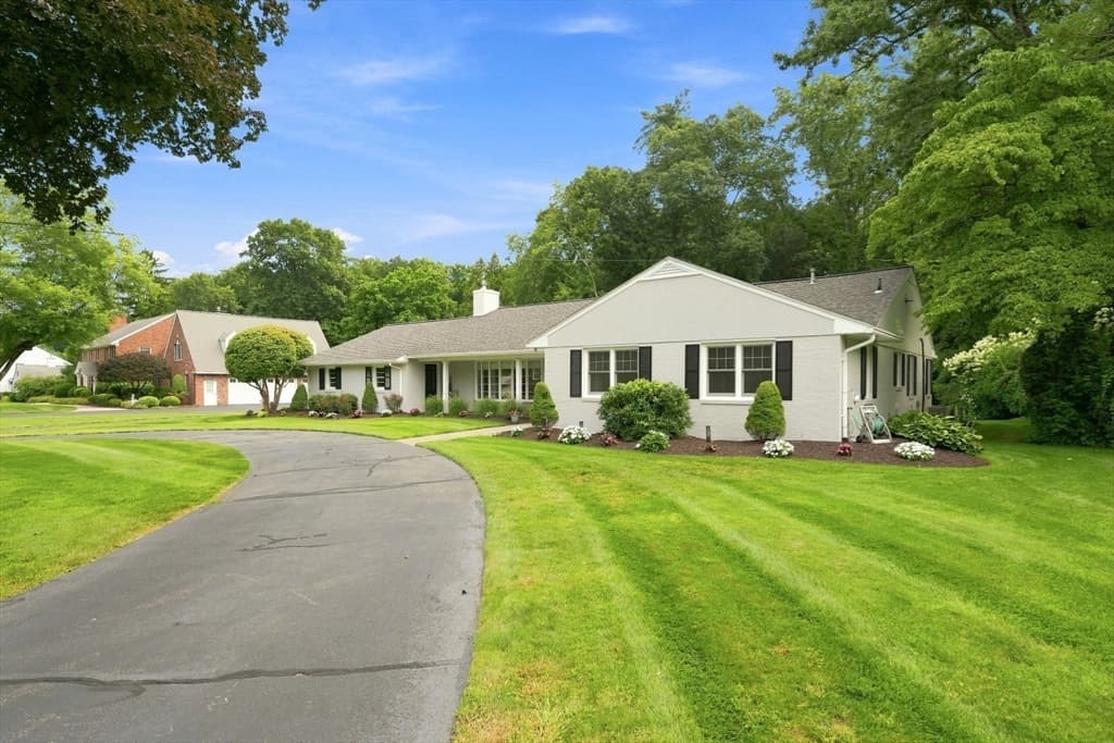 Single Family Residence at 131 Prynnwood Rd, Longmeadow MA 01106, Longmeadow, photo 2 of 42