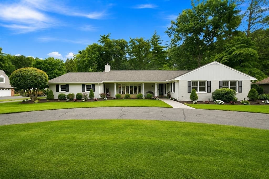 Single Family Residence at 131 Prynnwood Rd, Longmeadow MA 01106, Longmeadow, photo 3 of 42