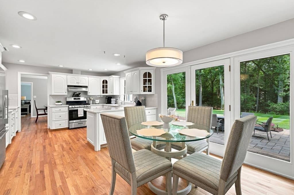 Single Family Residence at 131 Prynnwood Rd, Longmeadow MA 01106, Longmeadow, photo 9 of 42