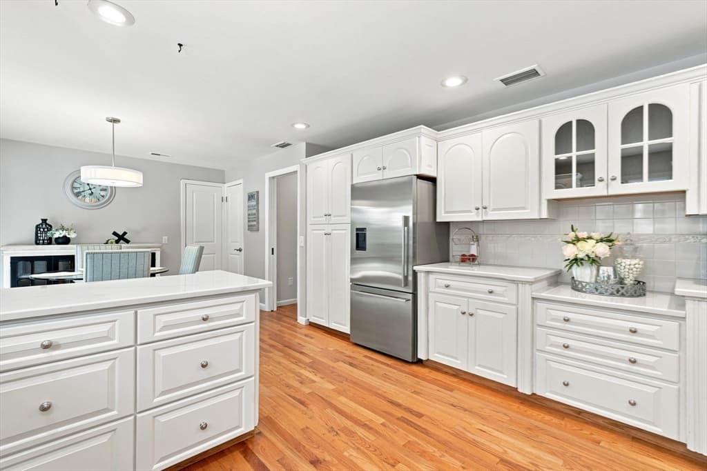Single Family Residence at 131 Prynnwood Rd, Longmeadow MA 01106, Longmeadow, photo 8 of 42