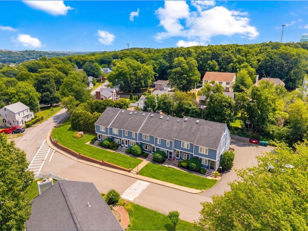 Condominium at 8 Turning Mill Lane # 8, Quincy MA 02169, Quincy, photo 2 of 33