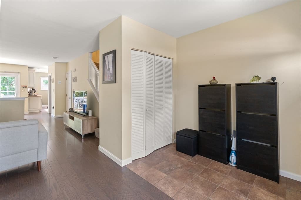 Condominium at 8 Turning Mill Lane # 8, Quincy MA 02169, Quincy, photo 30 of 33