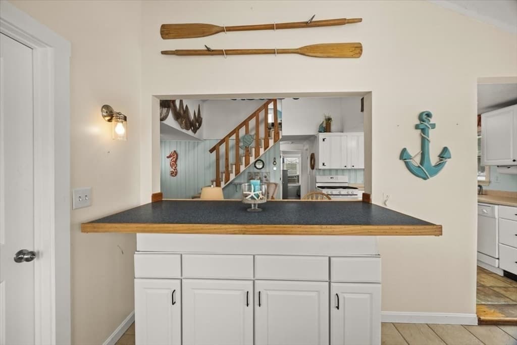 Single Family Residence at 14 Alden St, Scituate MA 02066, Scituate, photo 6 of 22