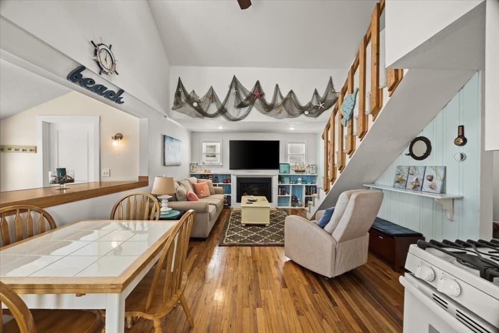 Single Family Residence at 14 Alden St, Scituate MA 02066, Scituate, photo 13 of 22