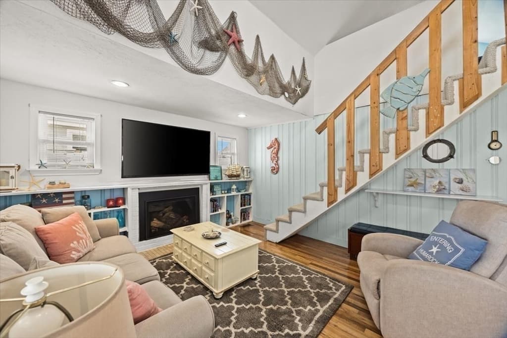 Single Family Residence at 14 Alden St, Scituate MA 02066, Scituate, photo 14 of 22